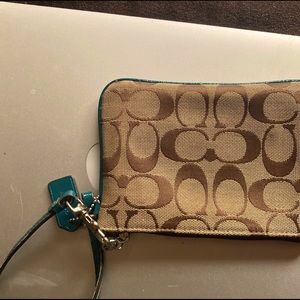 Vintage RARE coach wristlet, beige, cream and gold, Suede Green Leather